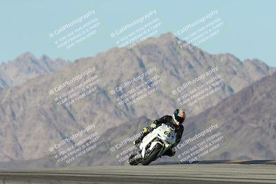 media/Dec-01-2025-Moto Forza (Mon) [[2daa91e15f]]/2-Intermediate Group/Session 4 Turn 9/